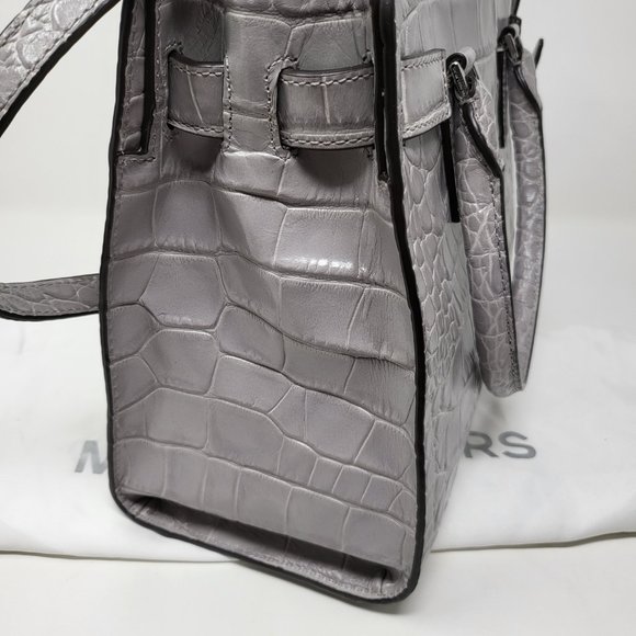 Michael Kors Handbag - Picture 3 of 9